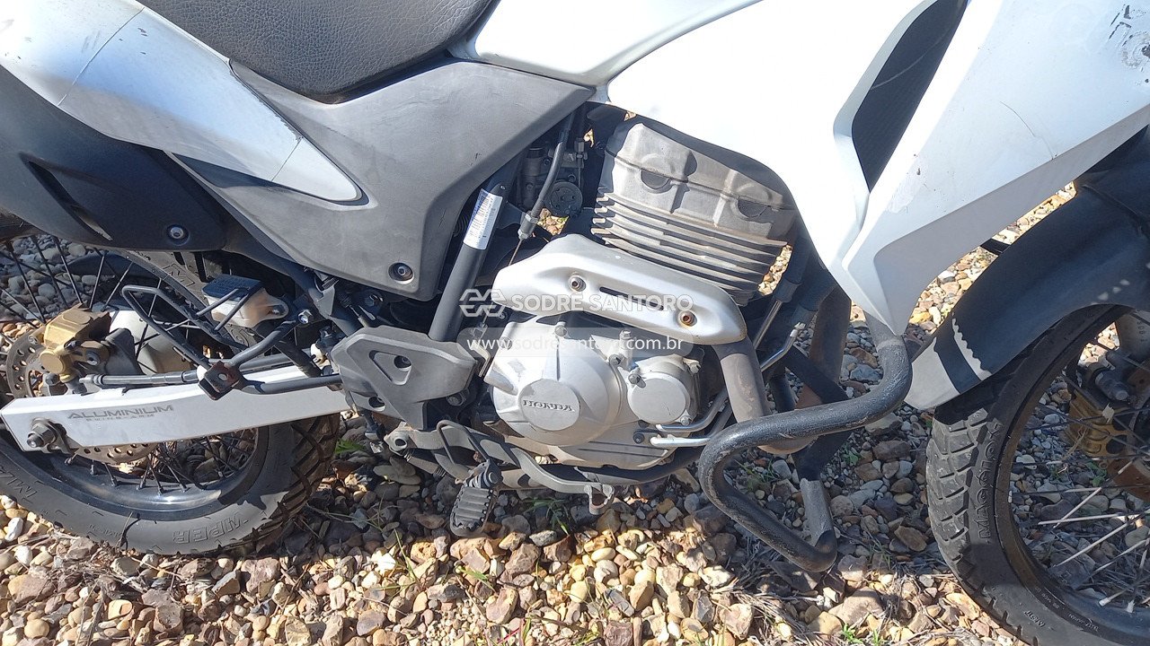 Foto 6 de 13: HONDA - XRE 300 2016/2016