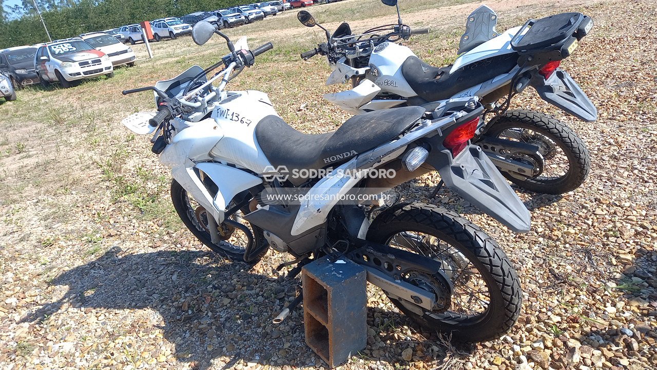 Foto 2: HONDA - XRE 300 2016/2016