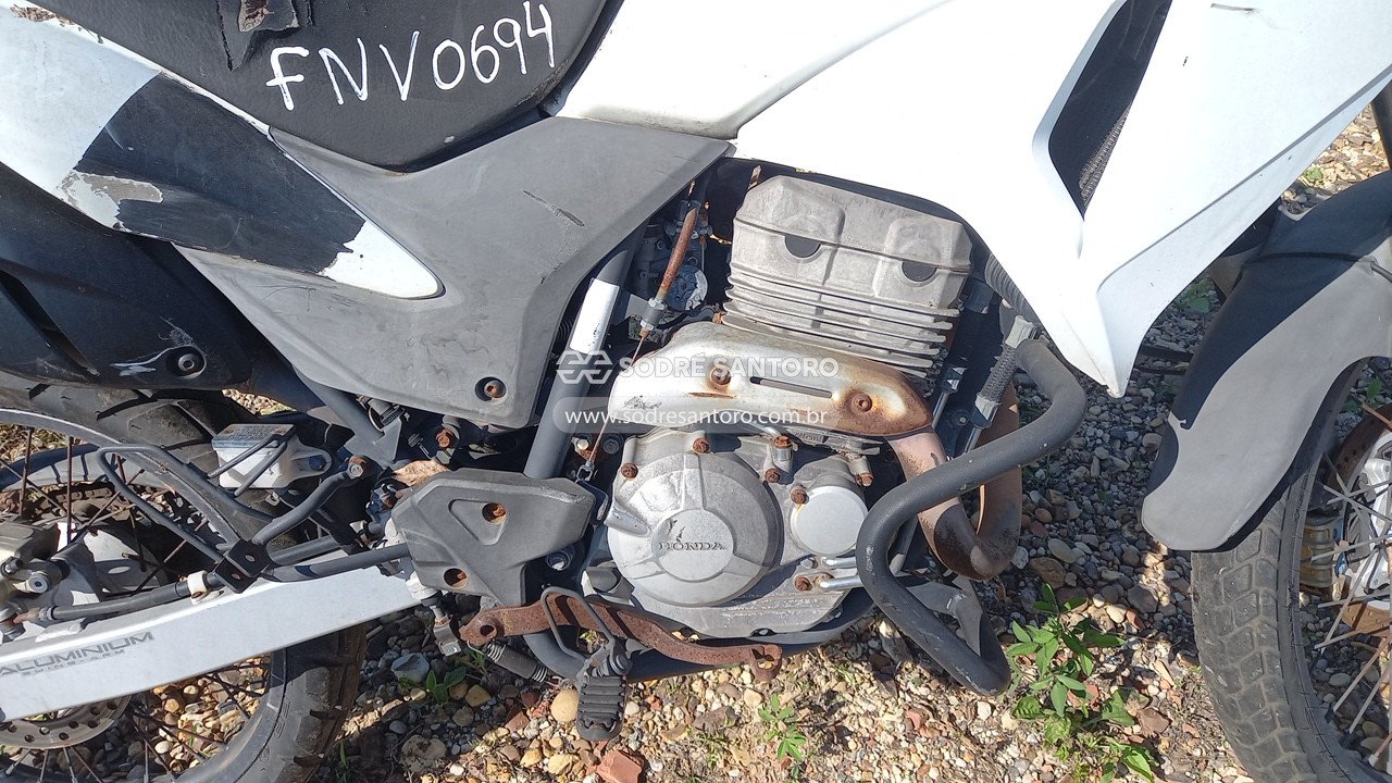 Foto 6 de 13: HONDA - XRE 300 2016/2016