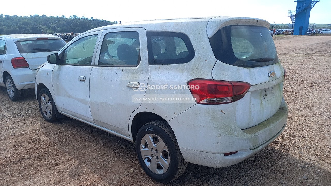 Foto 2: CHEVROLET - SPIN 1.8L MT LS E 2019/2020