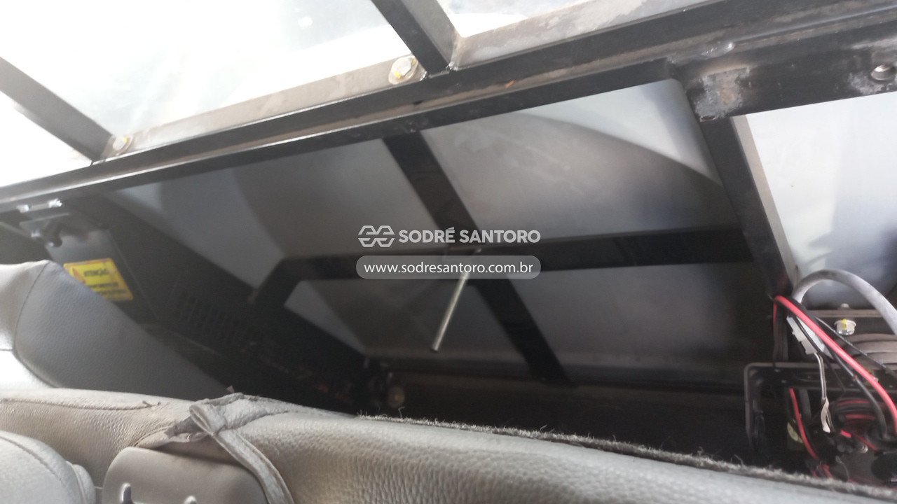 Foto 9 de 13: CHEVROLET - SPIN 1.8L MT LS E 2018/2019
