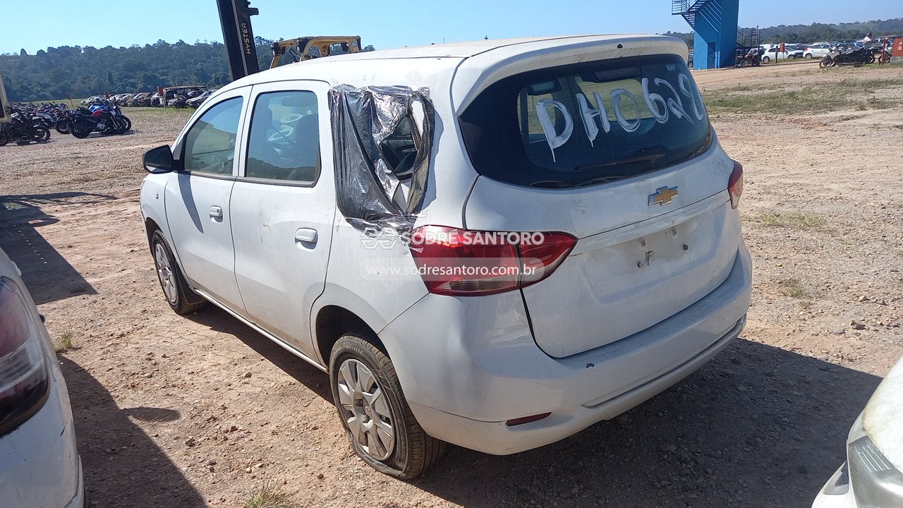 Foto 2: CHEVROLET - SPIN 1.8L MT LS E 2019/2020