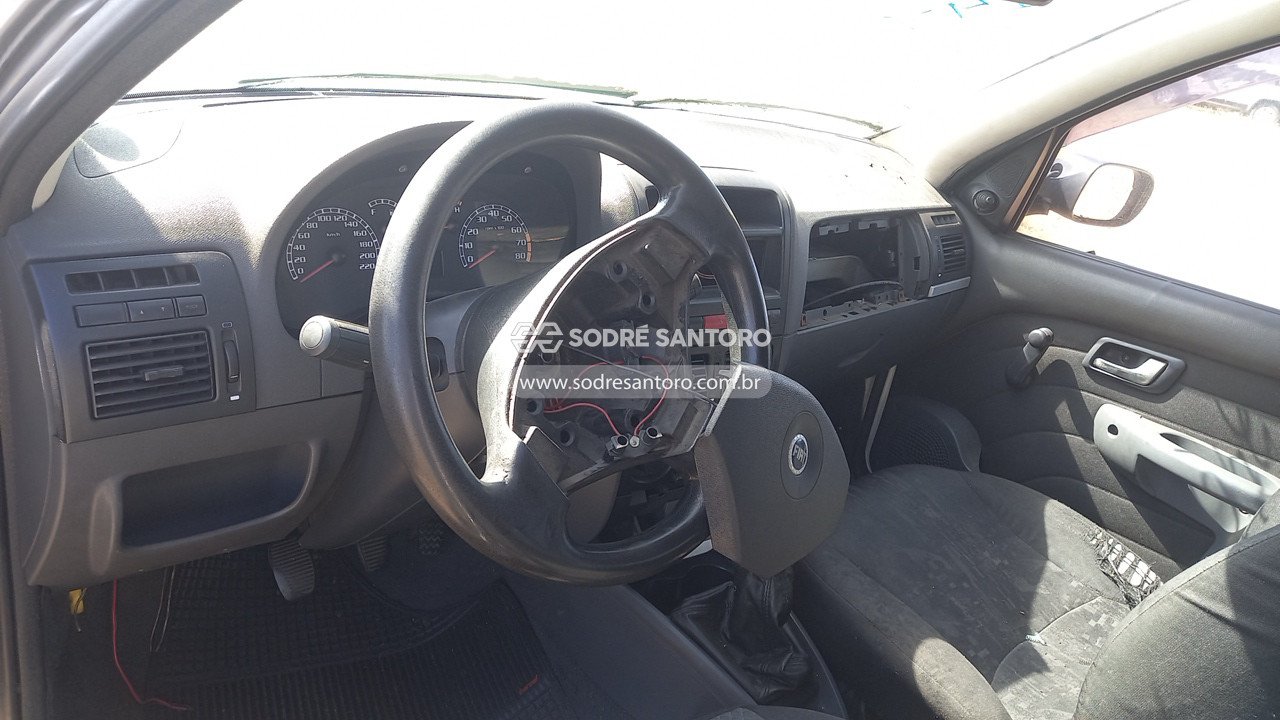 Foto 6 de 13: FIAT - PALIO WEEK HLX FLEX 2004/2005