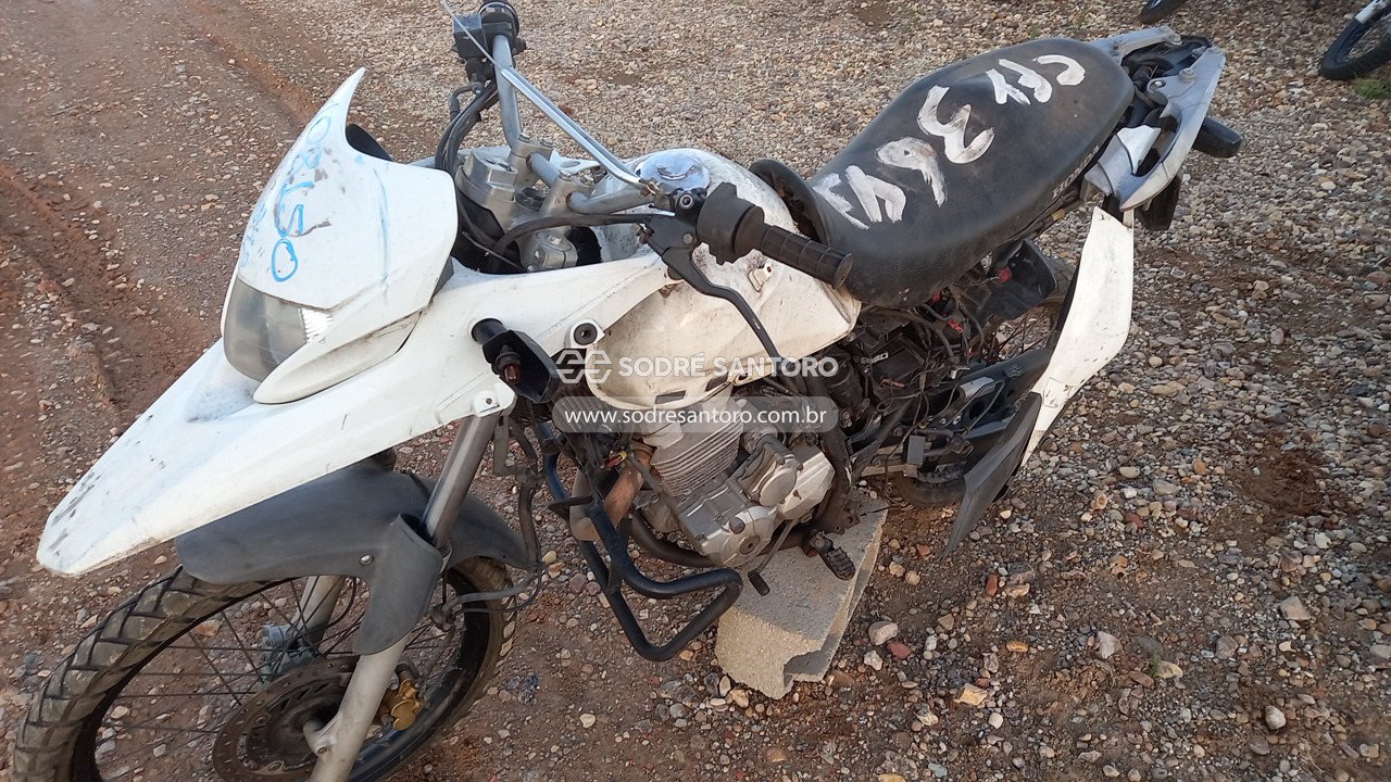 Foto 8 de 13: HONDA - XRE 300 P 2013/2013