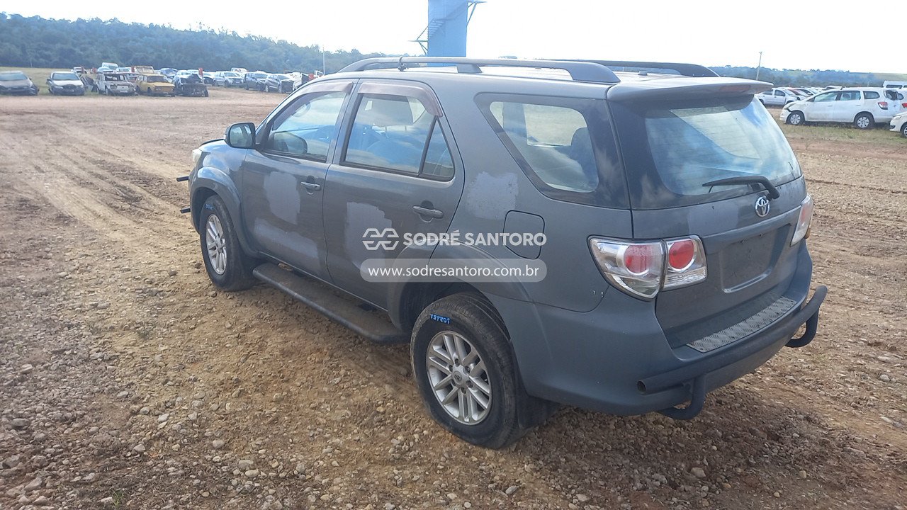 Foto 2: TOYOTA - HILUX SW4 4X2SR 2014/2014