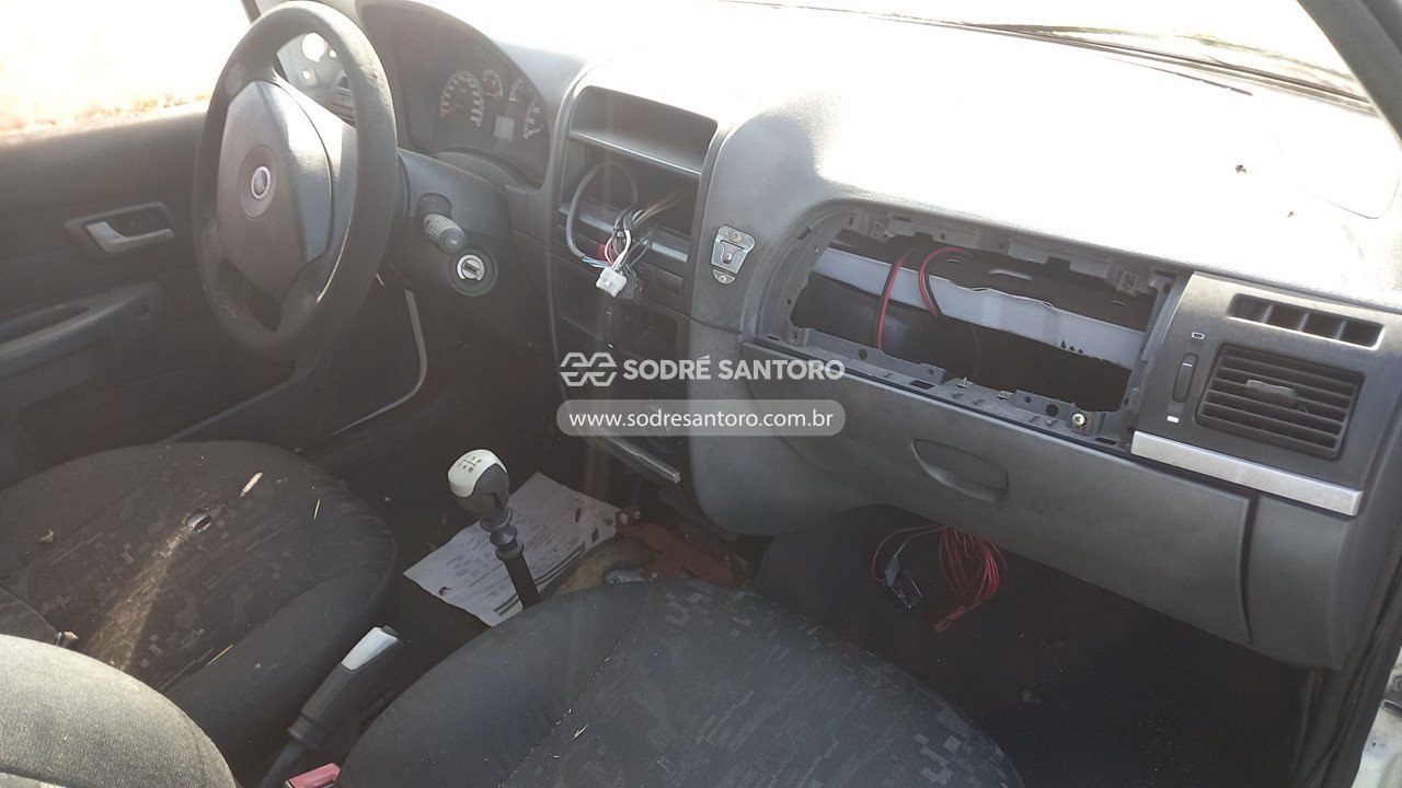 Foto 7 de 13: FIAT - PALIO WEEK HLX FLEX 2004/2005