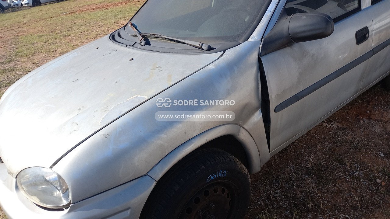 Foto 11 de 13: CHEVROLET - CORSA CLASSIC 2003/2003