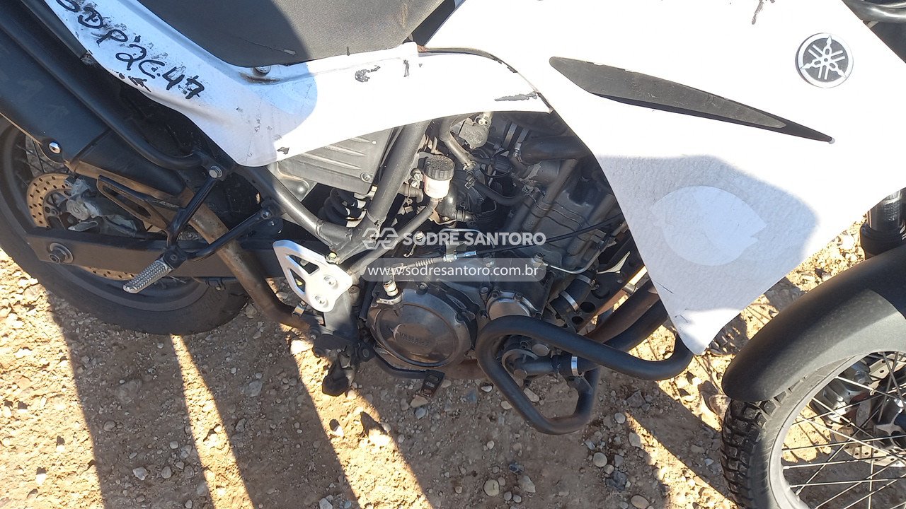 Foto 9 de 13: YAMAHA - XT 660R 2016/2017