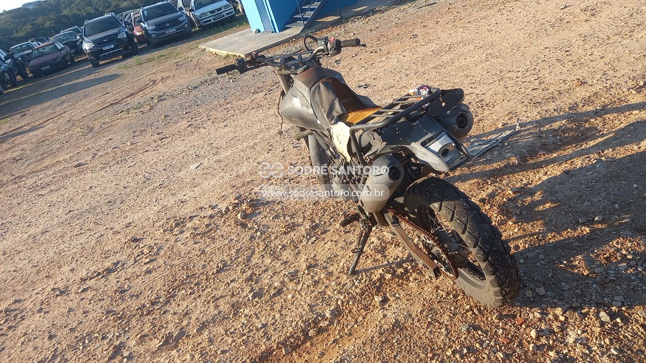 Foto 2: YAMAHA - XT 660R 2011/2012