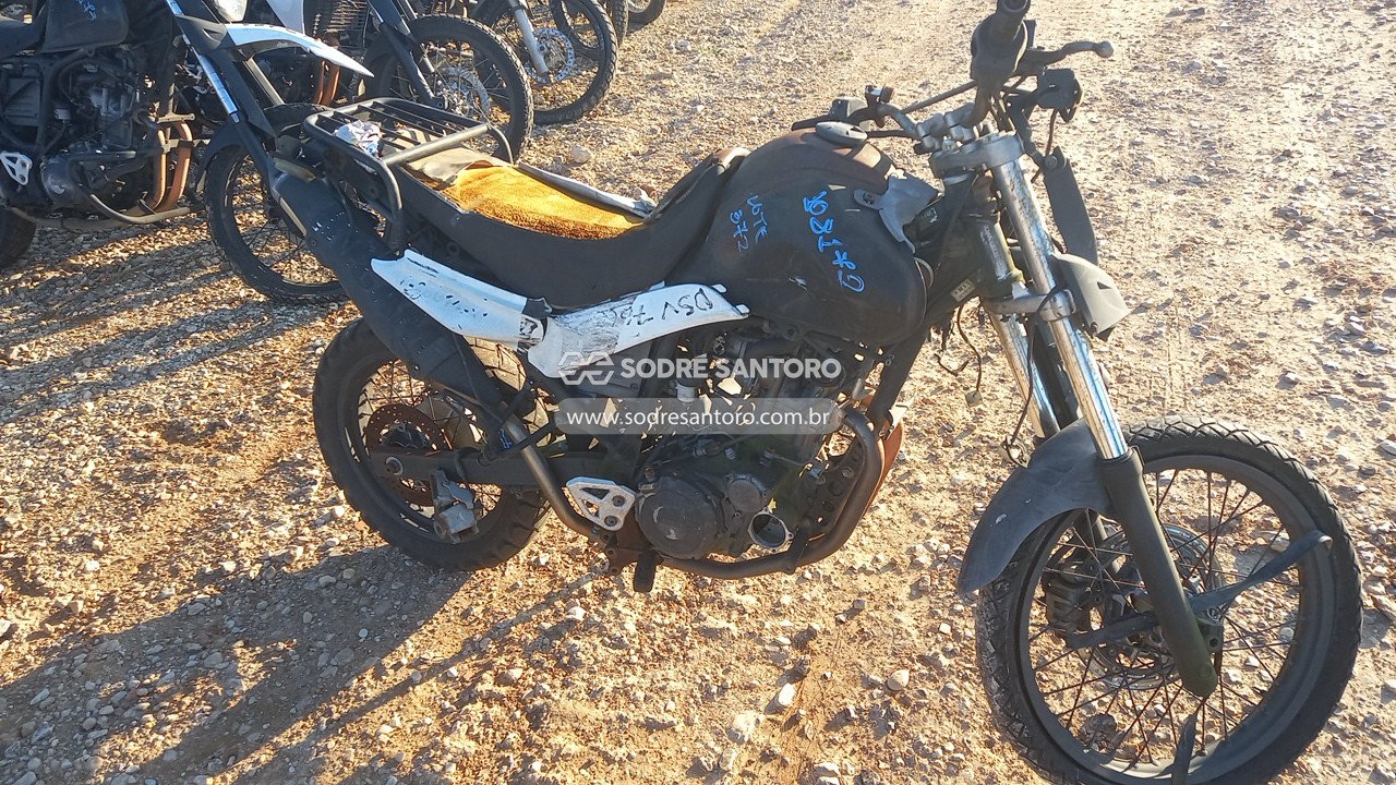 Foto 10 de 13: YAMAHA - XT 660R 2011/2012