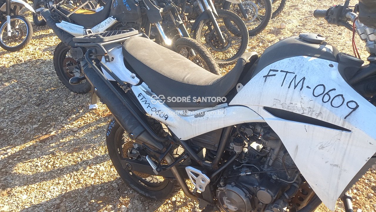 Foto 9 de 13: YAMAHA - XT 660R 2016/2017