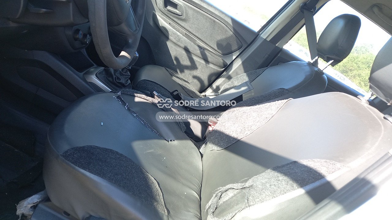 Foto 8 de 13: CHEVROLET - SPIN 1.8L MT LS E 2019/2020