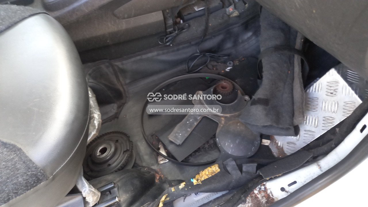 Foto 9 de 13: CHEVROLET - SPIN 1.8L MT LS E 2019/2020
