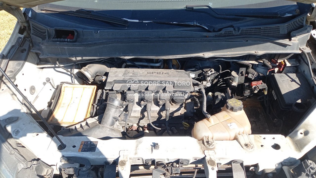 Foto 5: CHEVROLET - SPIN 1.8L MT LS E 2018/2019