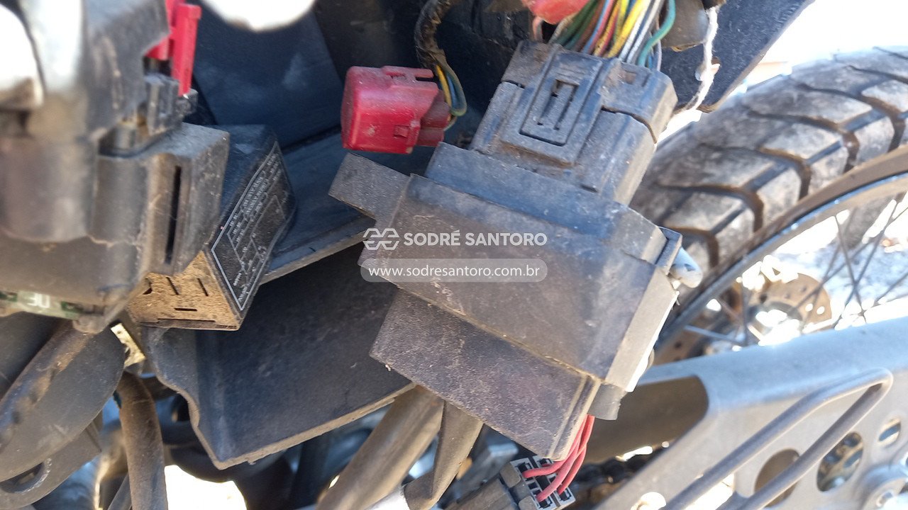 Foto 12 de 13: HONDA - XRE 300 P 2014/2014