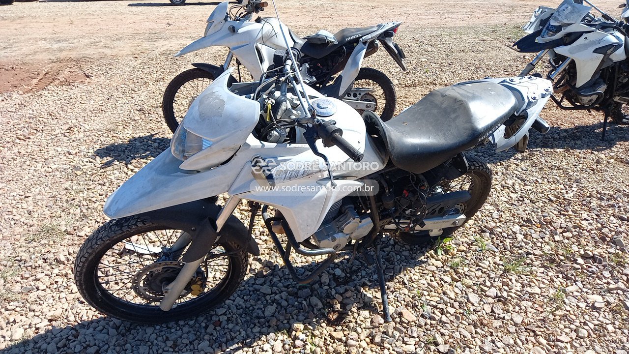 Foto 3: HONDA - XRE 300 P 2014/2014
