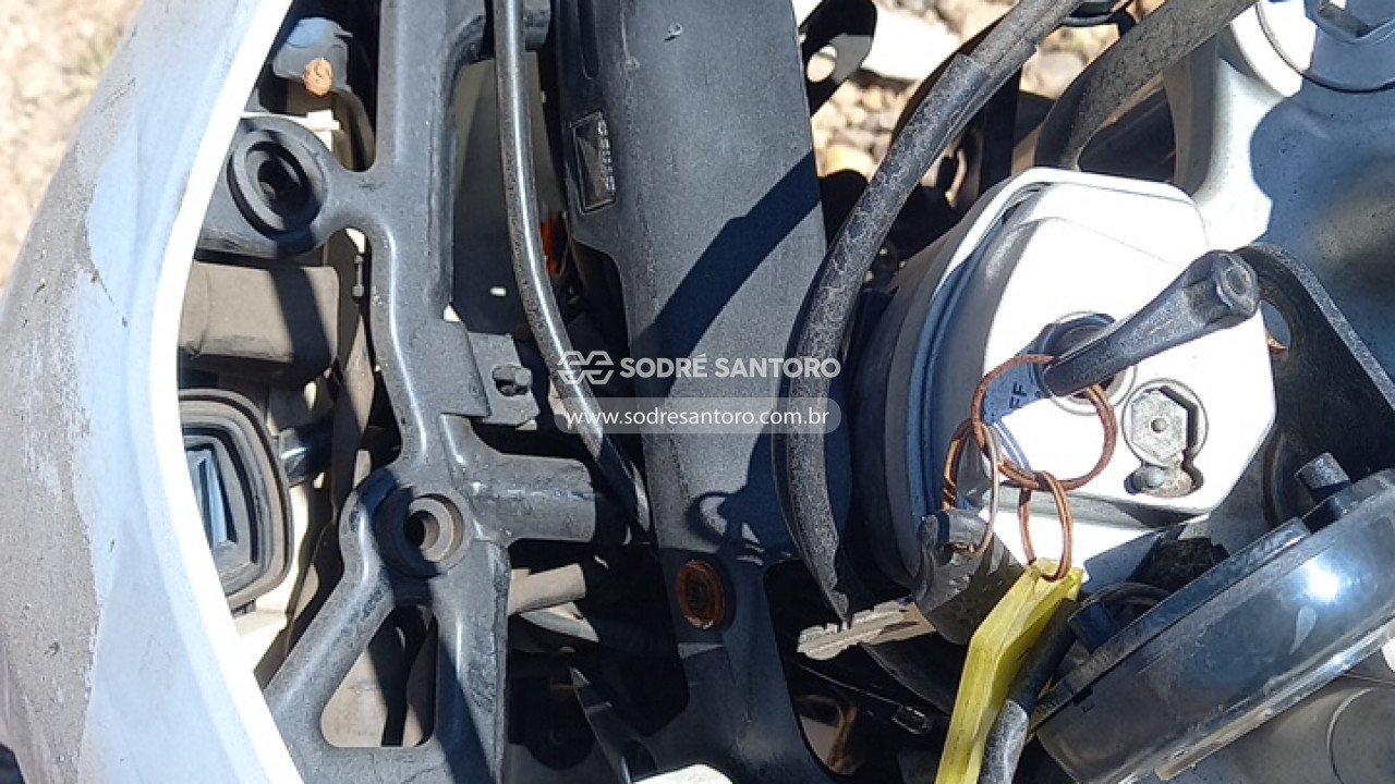 Foto 8 de 13: HONDA - XRE 300 P 2014/2014