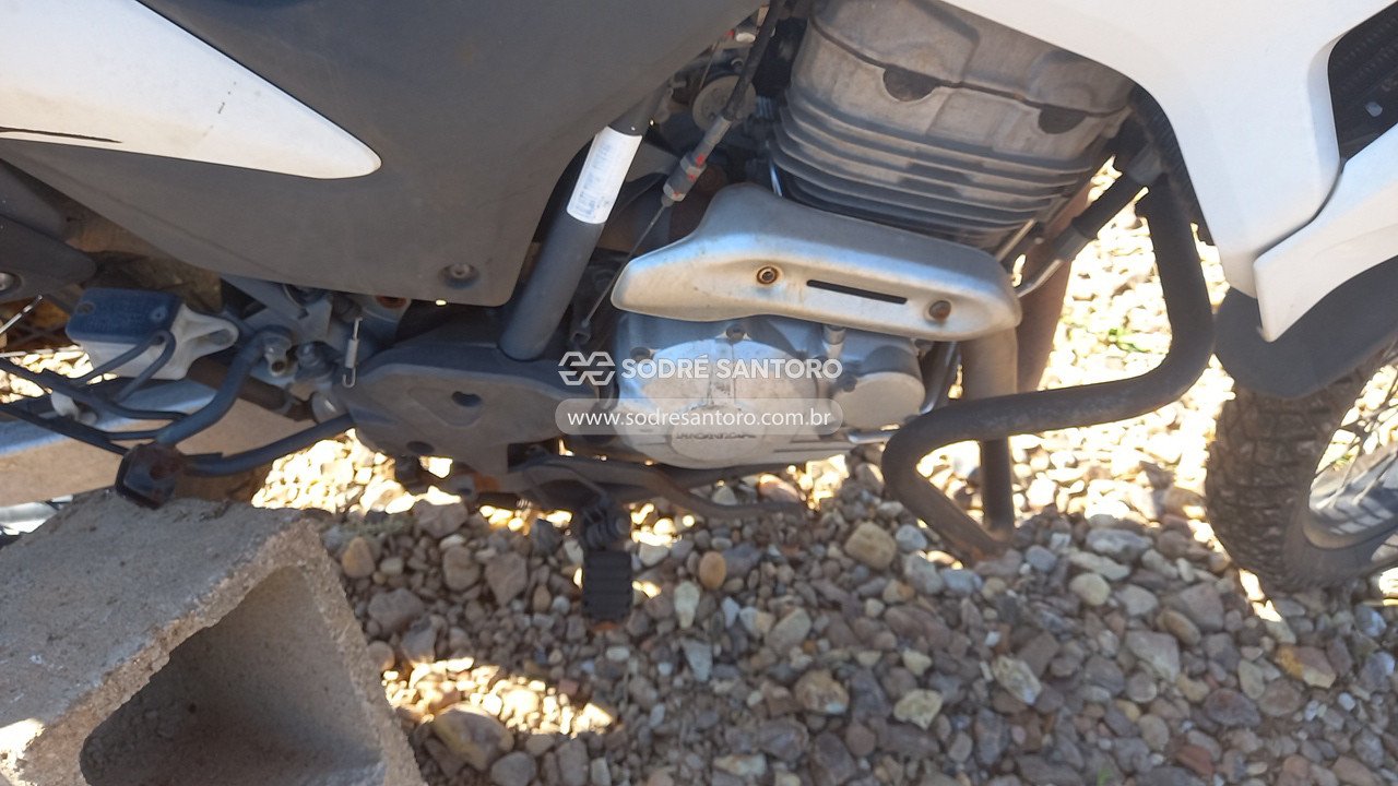 Foto 6 de 13: HONDA - XRE 300 2016/2016