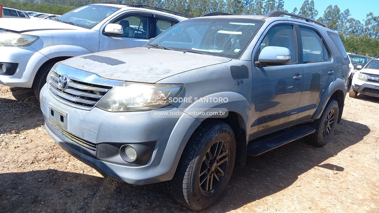 Foto 3: TOYOTA - HILUX SW4 4X2SR 2014/2014
