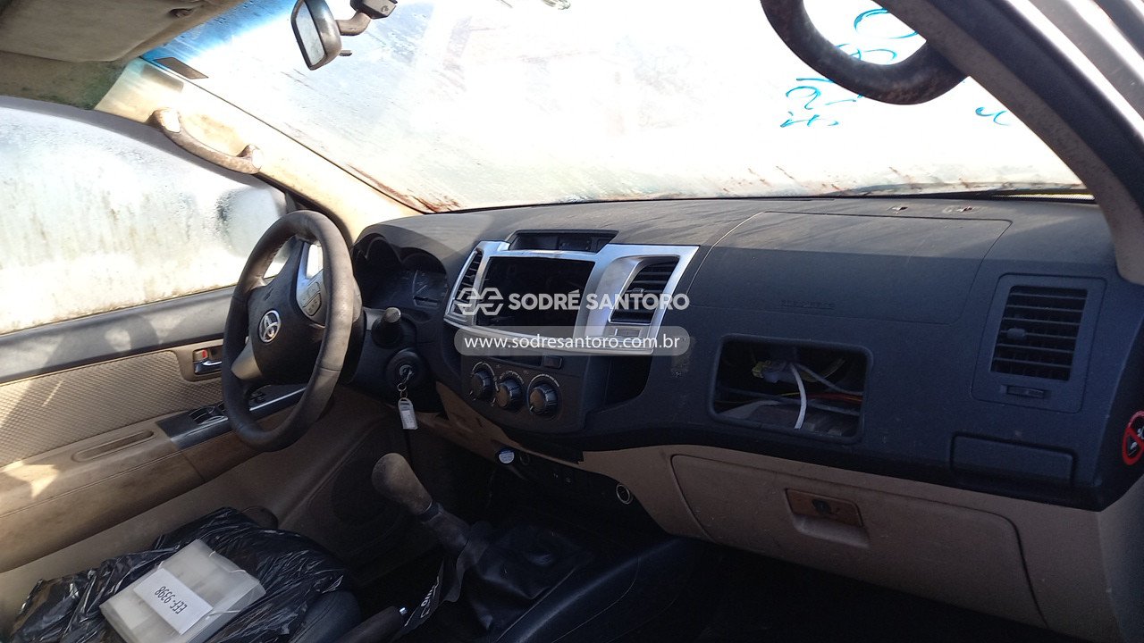 Foto 7 de 13: TOYOTA - HILUX SW4 2014/2014