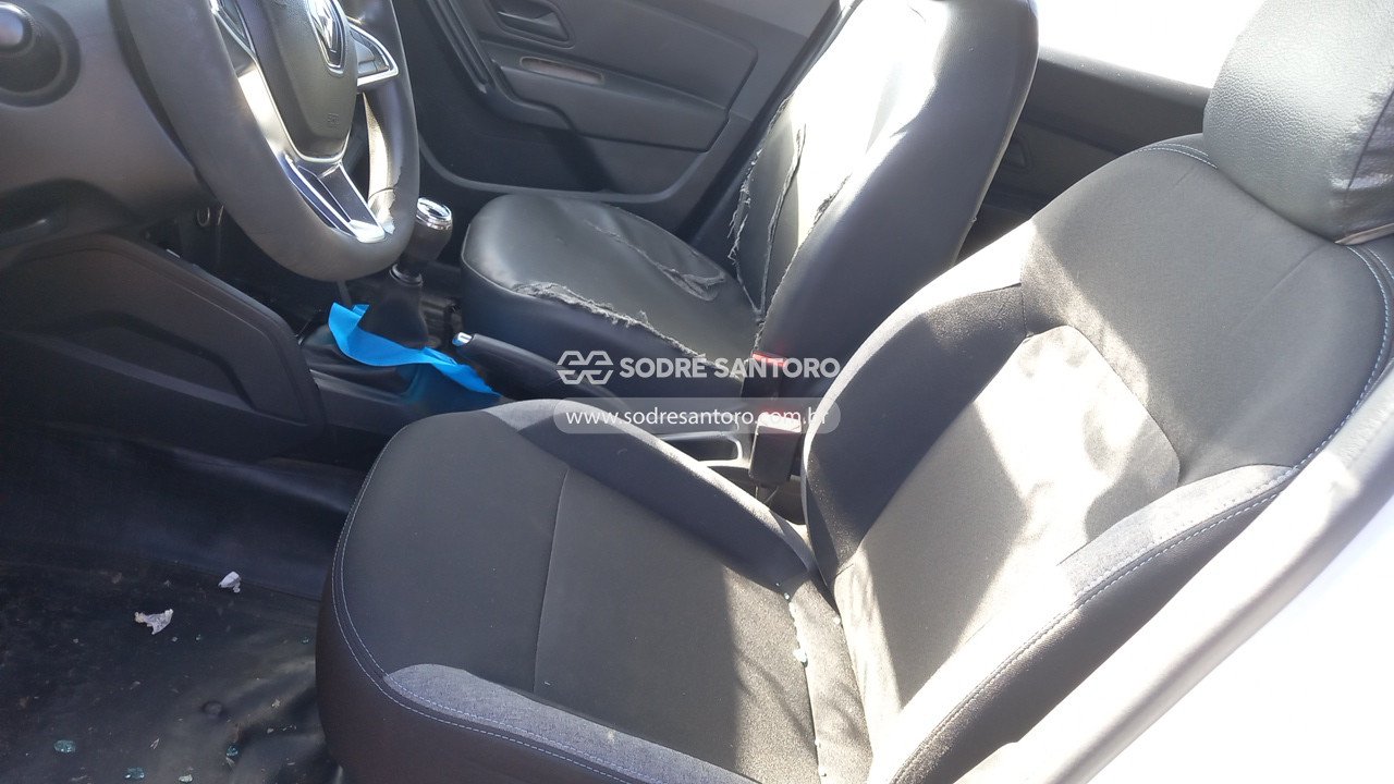 Foto 8 de 13: RENAULT - DUSTER ZEN 2020/2021