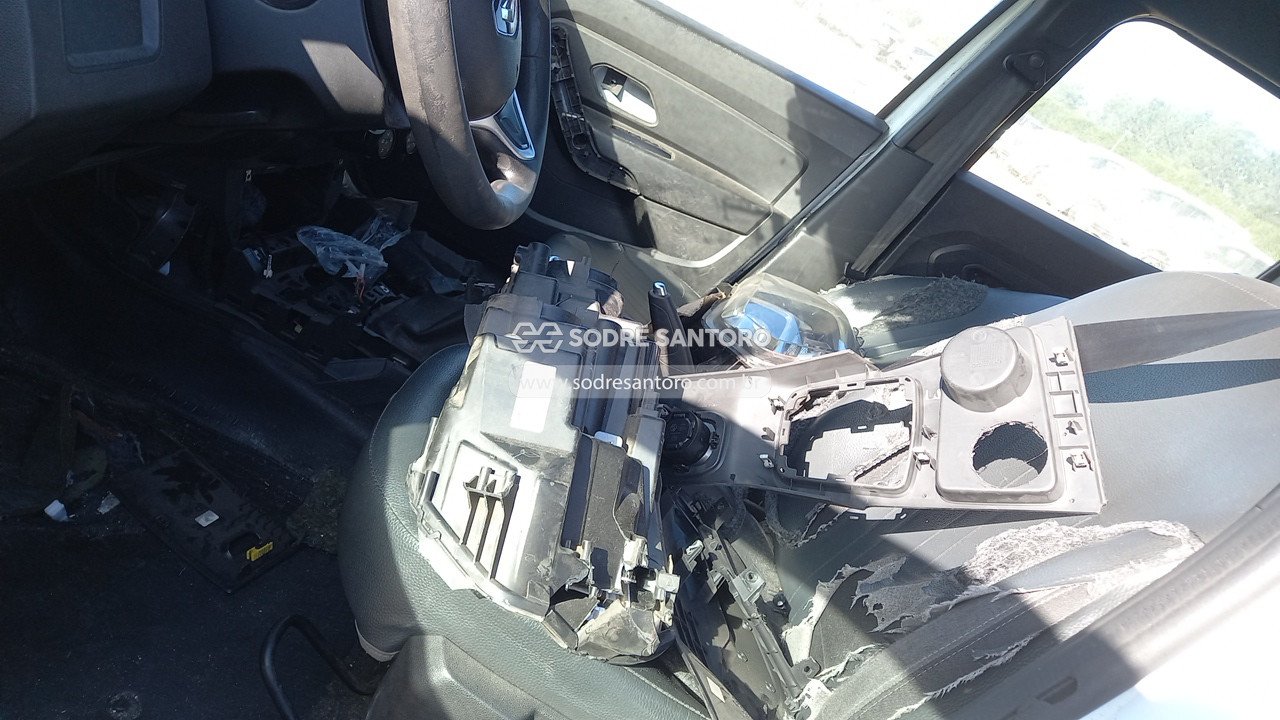 Foto 8 de 13: RENAULT - DUSTER ZEN 16 2021/2022