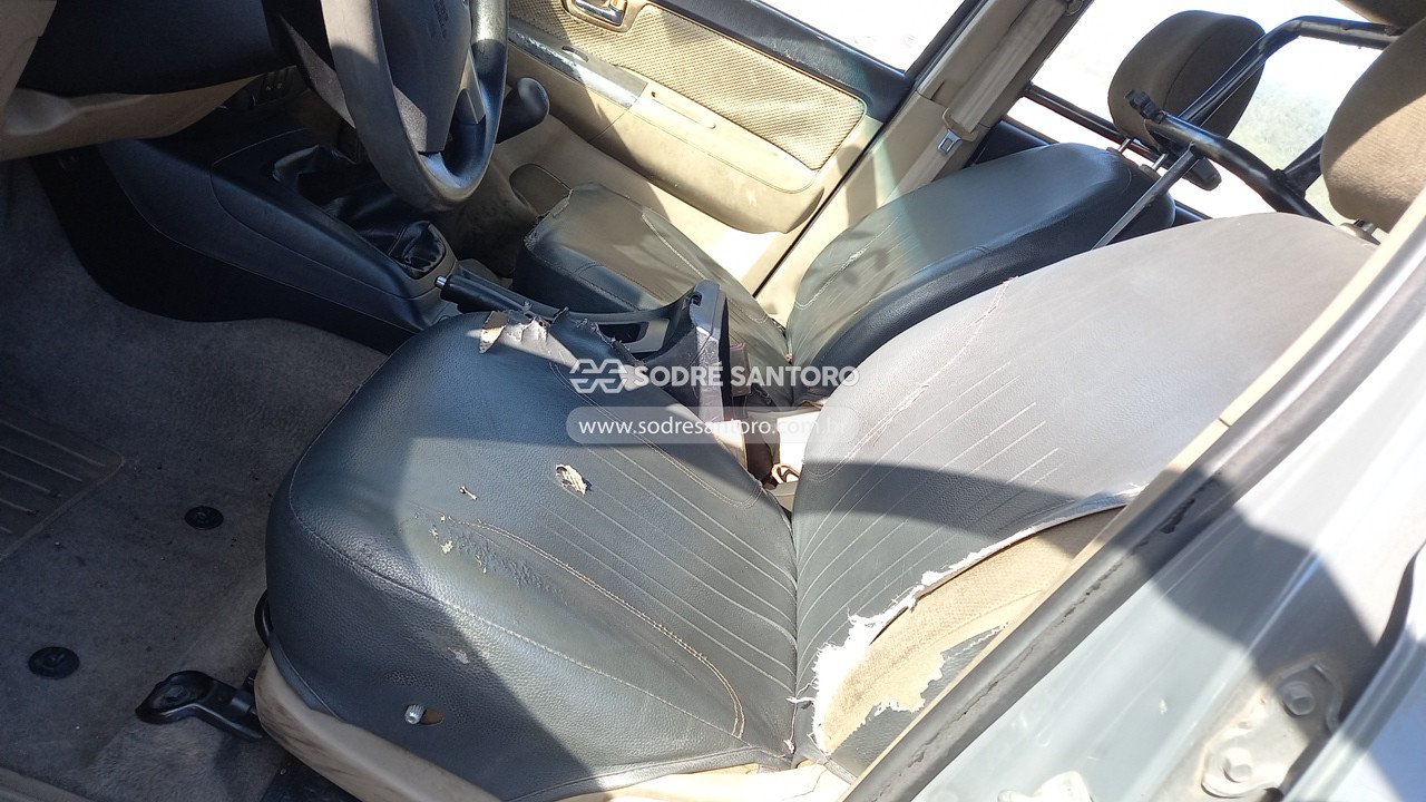 Foto 8 de 13: TOYOTA - HILUX SW4 4X2SR 2013/2014