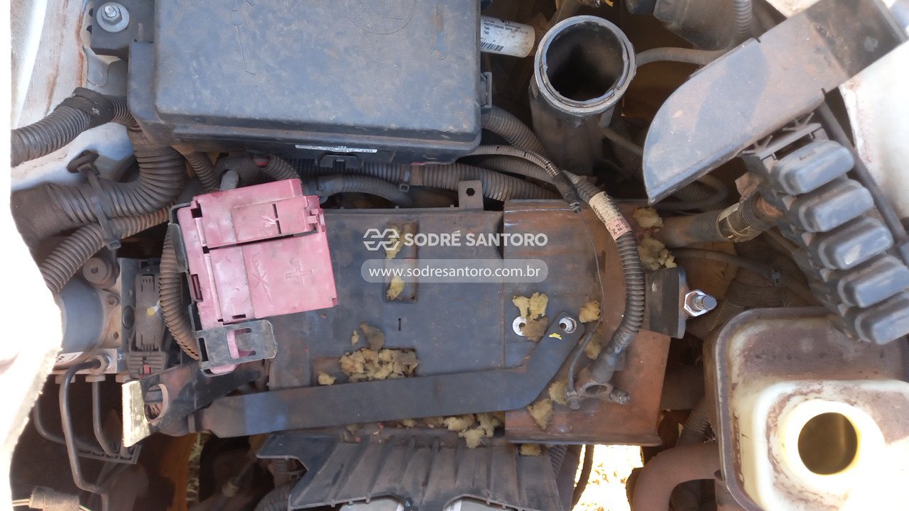 Foto 12 de 13: CHEVROLET - SPIN 1.8L MT LT 2015/2016