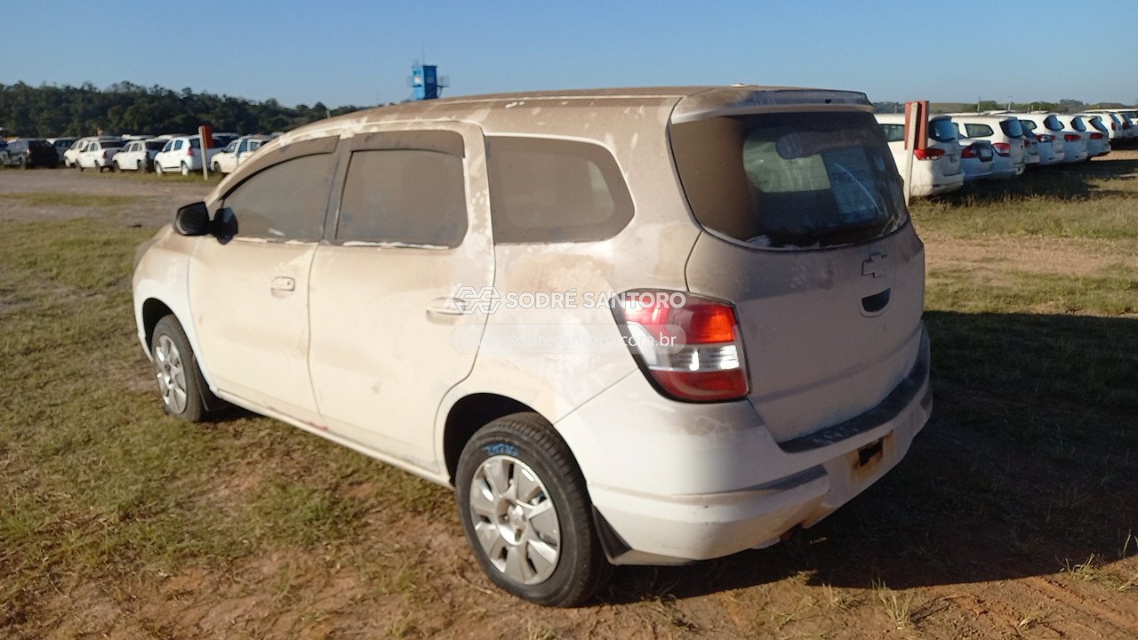 Foto 2: CHEVROLET - SPIN 1.8L MT LT 2015/2016