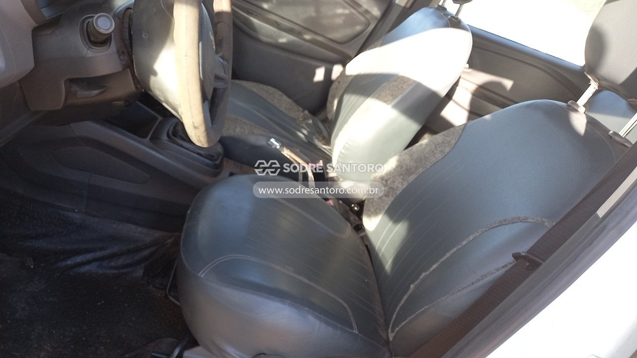 Foto 8 de 13: CHEVROLET - SPIN 1.8L MT LT 2015/2016