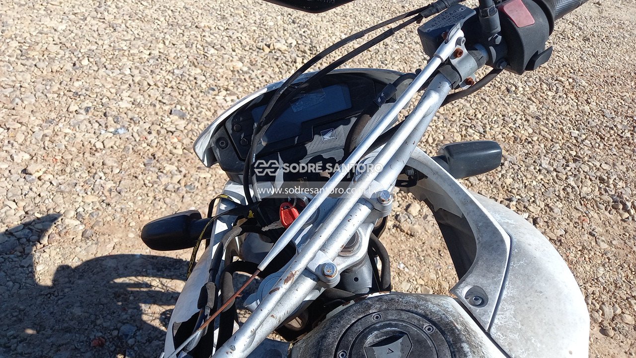 Foto 7 de 13: HONDA - XRE 300 2016/2016