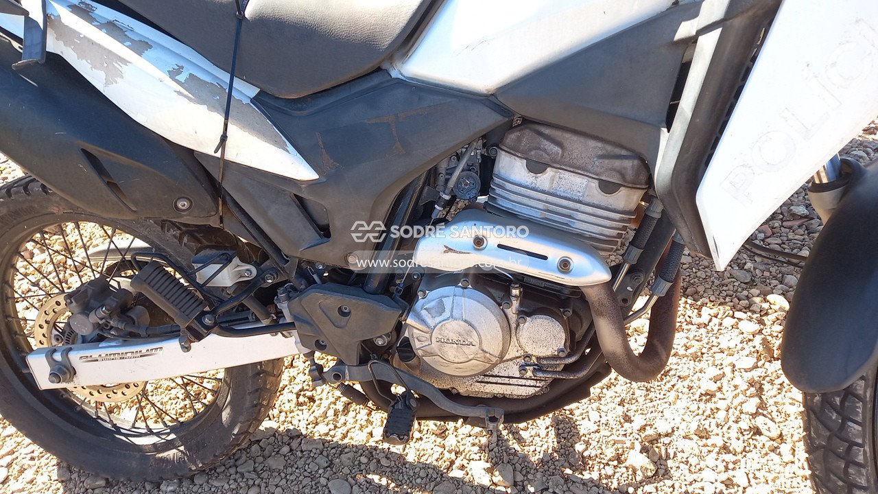 Foto 6 de 13: HONDA - XRE 300 2016/2016