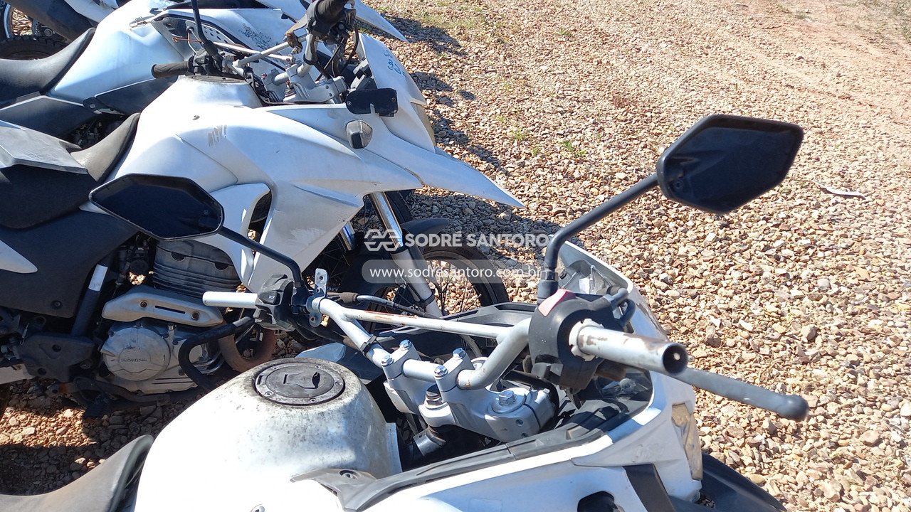 Foto 8 de 13: HONDA - XRE 300 2016/2016