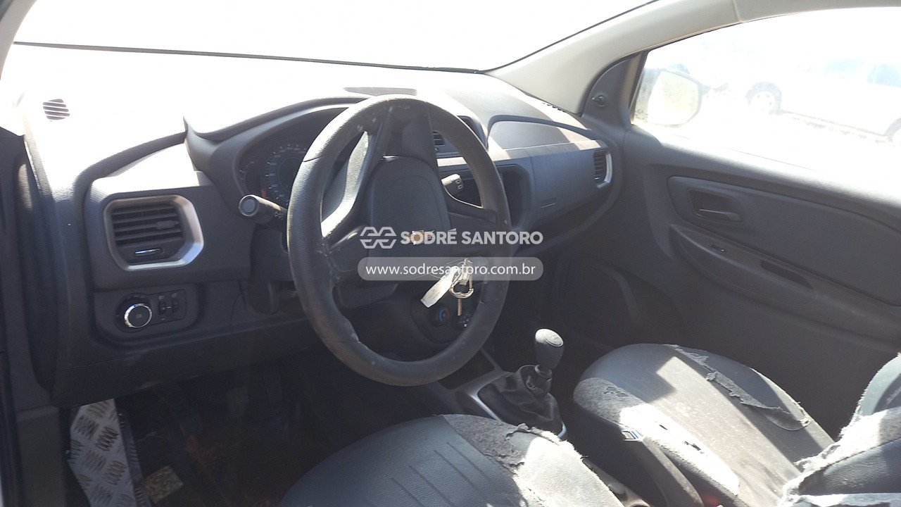 Foto 6 de 13: CHEVROLET - SPIN 1.8L MT LS E 2019/2020