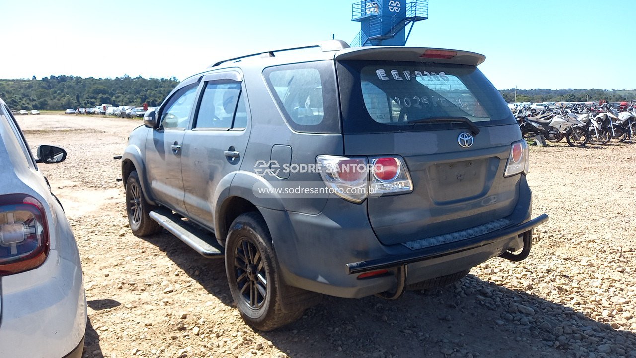 Foto 2: TOYOTA - HILUX SW4 4X2SR 2014/2014