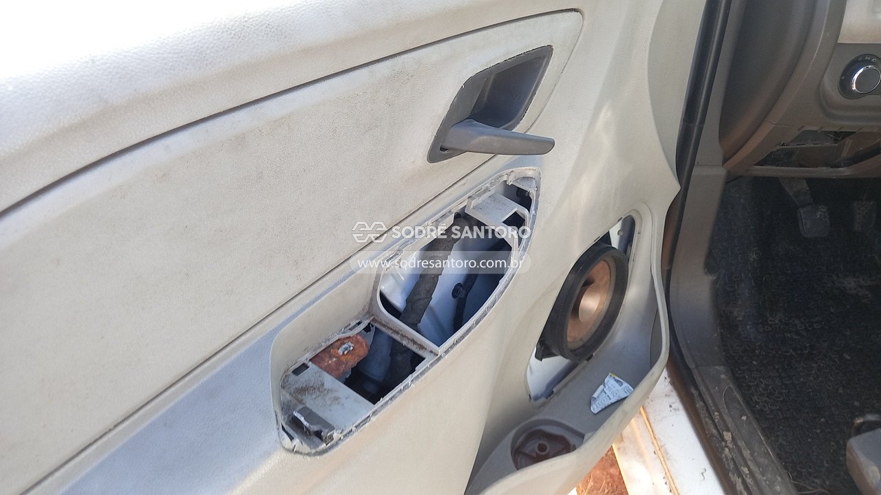 Foto 9 de 13: CHEVROLET - SPIN 1.8L MT LT 2013/2014