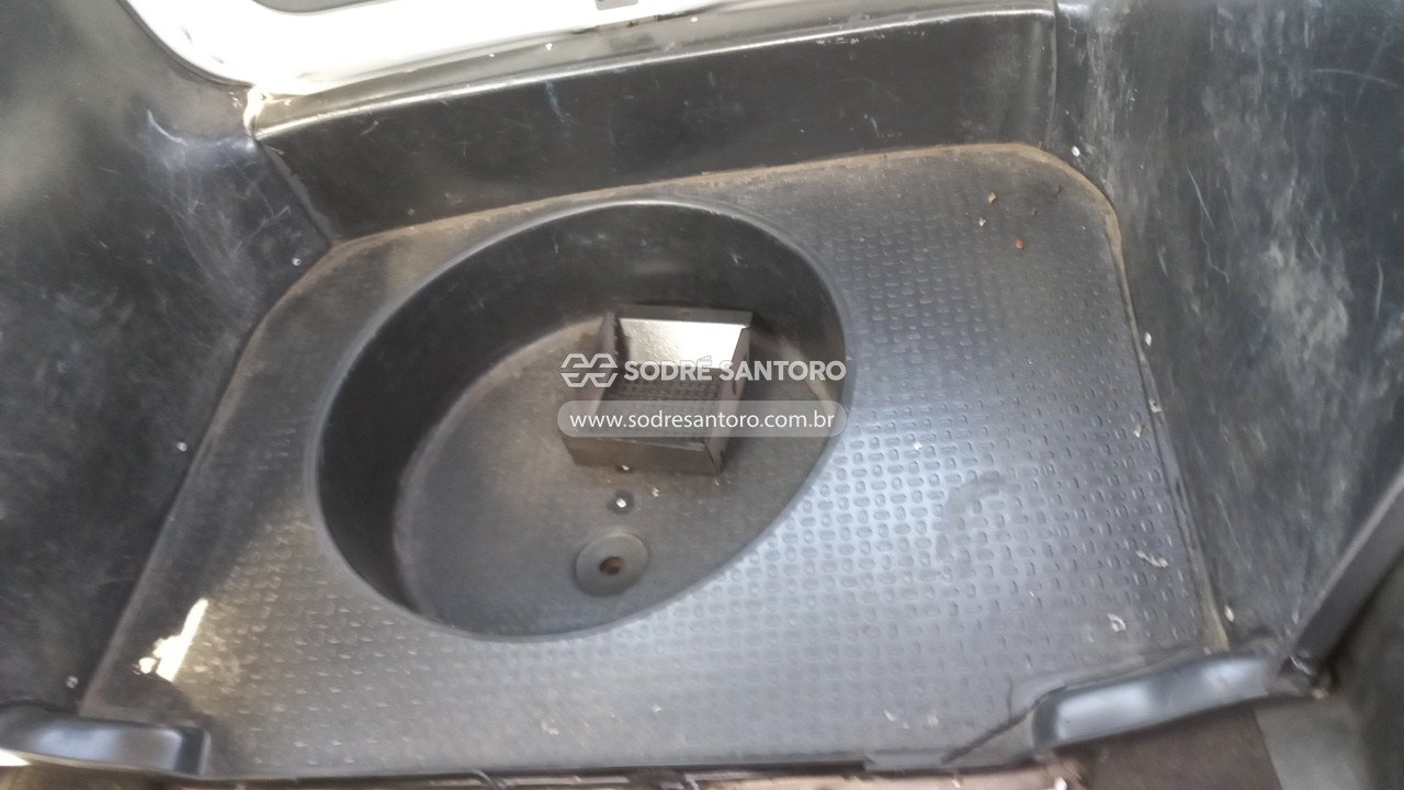 Foto 9 de 13: CHEVROLET - SPIN 1.8L MT LS E 2019/2020