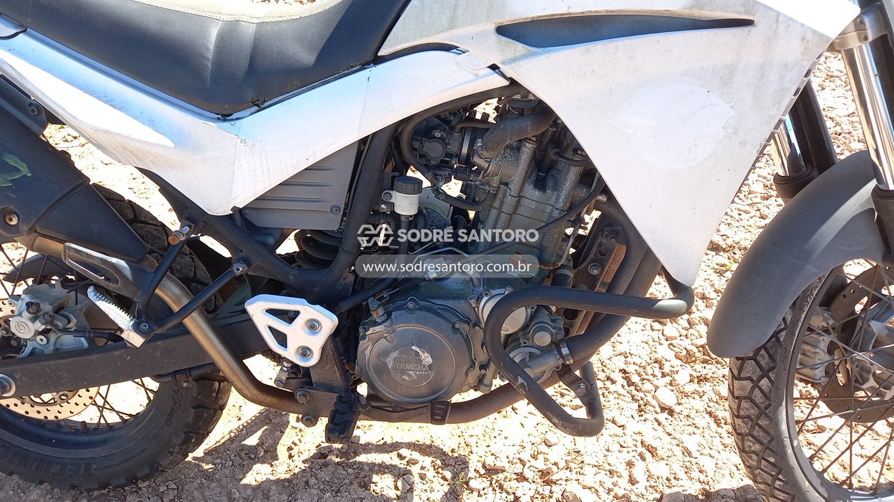 Foto 6 de 13: YAMAHA - XT 660R 2016/2017
