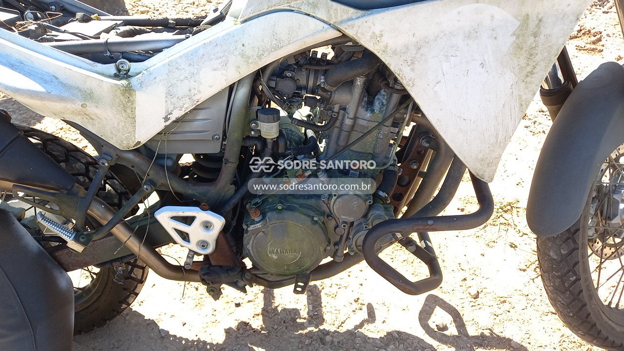 Foto 6 de 13: YAMAHA - XT 660R 2015/2016