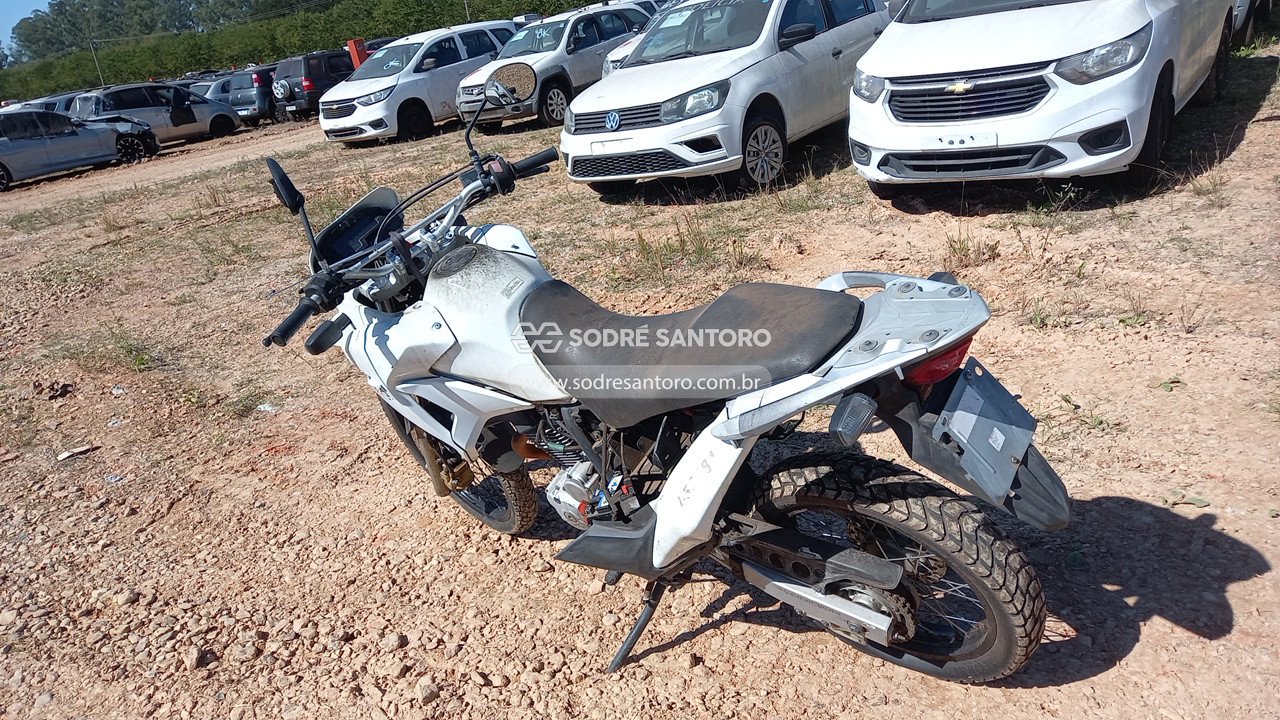Foto 2: HONDA - XRE 300 2016/2016