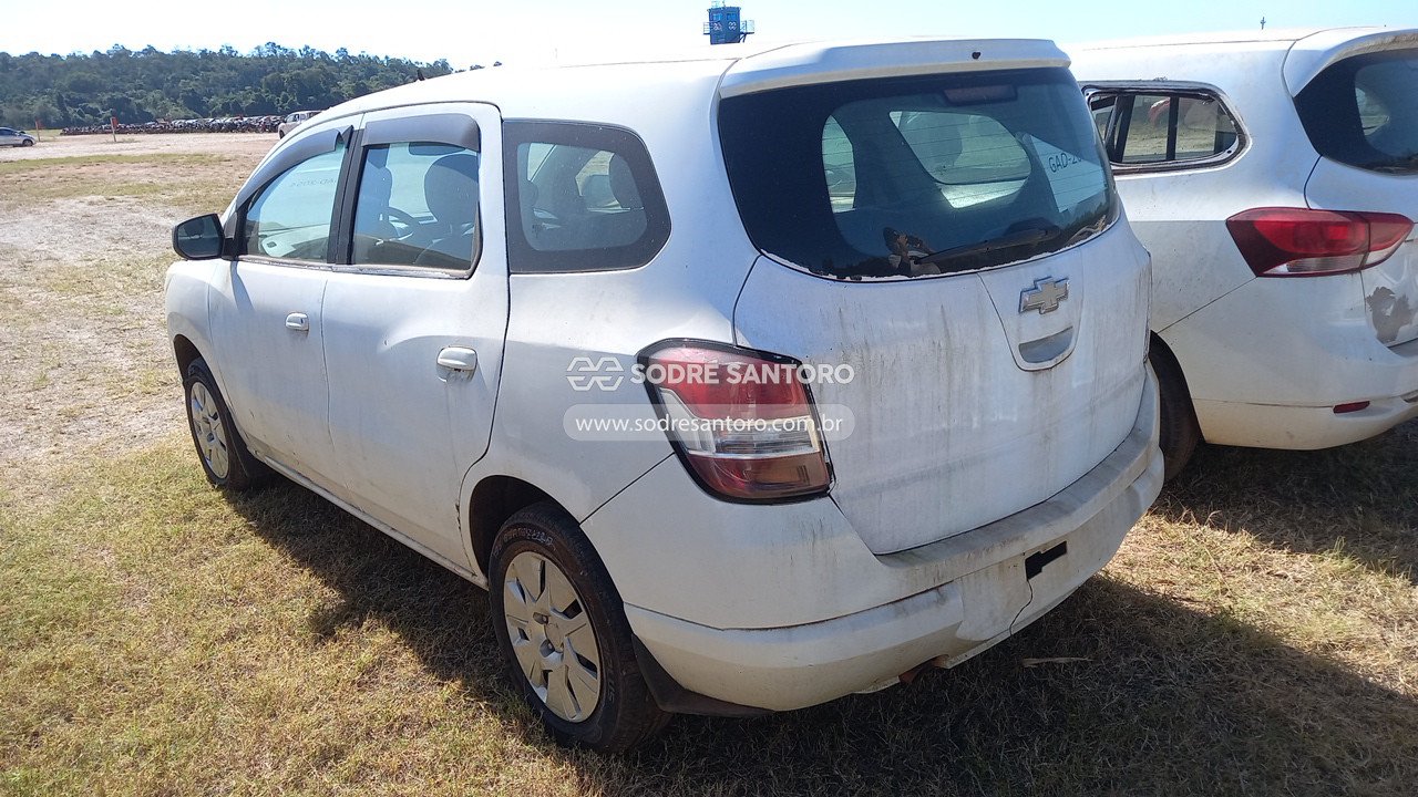 Foto 2: CHEVROLET - SPIN 1.8L MT LT 2015/2016