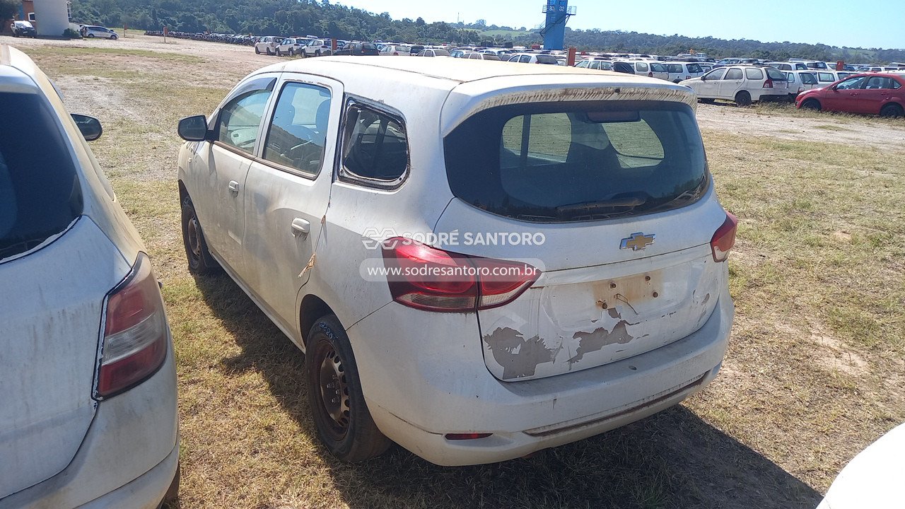 Foto 2: CHEVROLET - SPIN 1.8L MT LS E 2019/2020