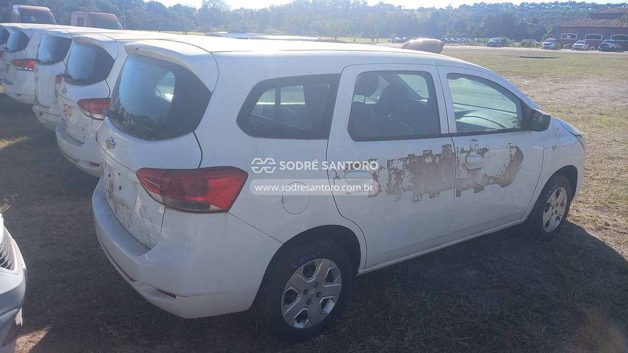 Foto 4: CHEVROLET - SPIN 1.8L MT LS E 2019/2020