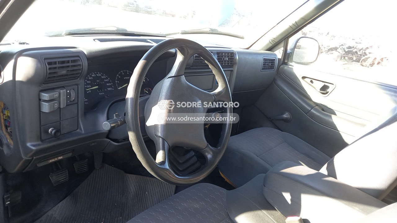 Foto 6 de 13: CHEVROLET - S10 2.2 RONTAN AMB 2000/2000