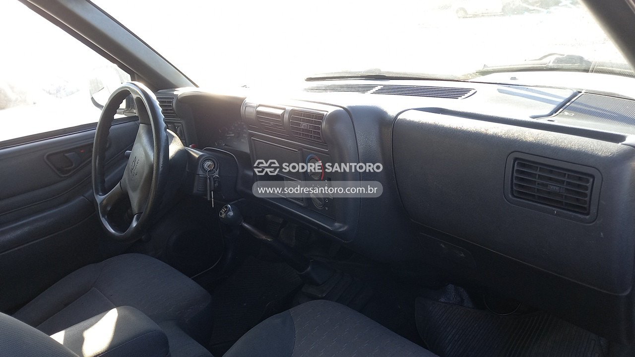Foto 7 de 13: CHEVROLET - S10 2.2 RONTAN AMB 2000/2000