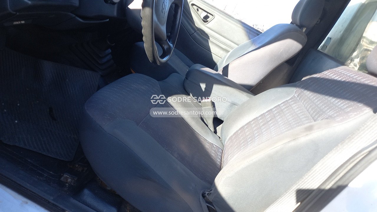Foto 8 de 13: CHEVROLET - S10 2.2 RONTAN AMB 2000/2000