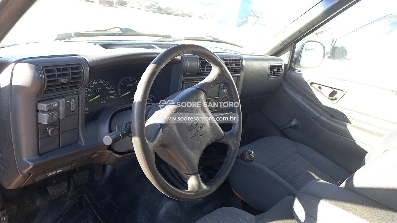 Foto 6 de 13: CHEVROLET - S10 2.2 RONTAN AMB 2000/2000