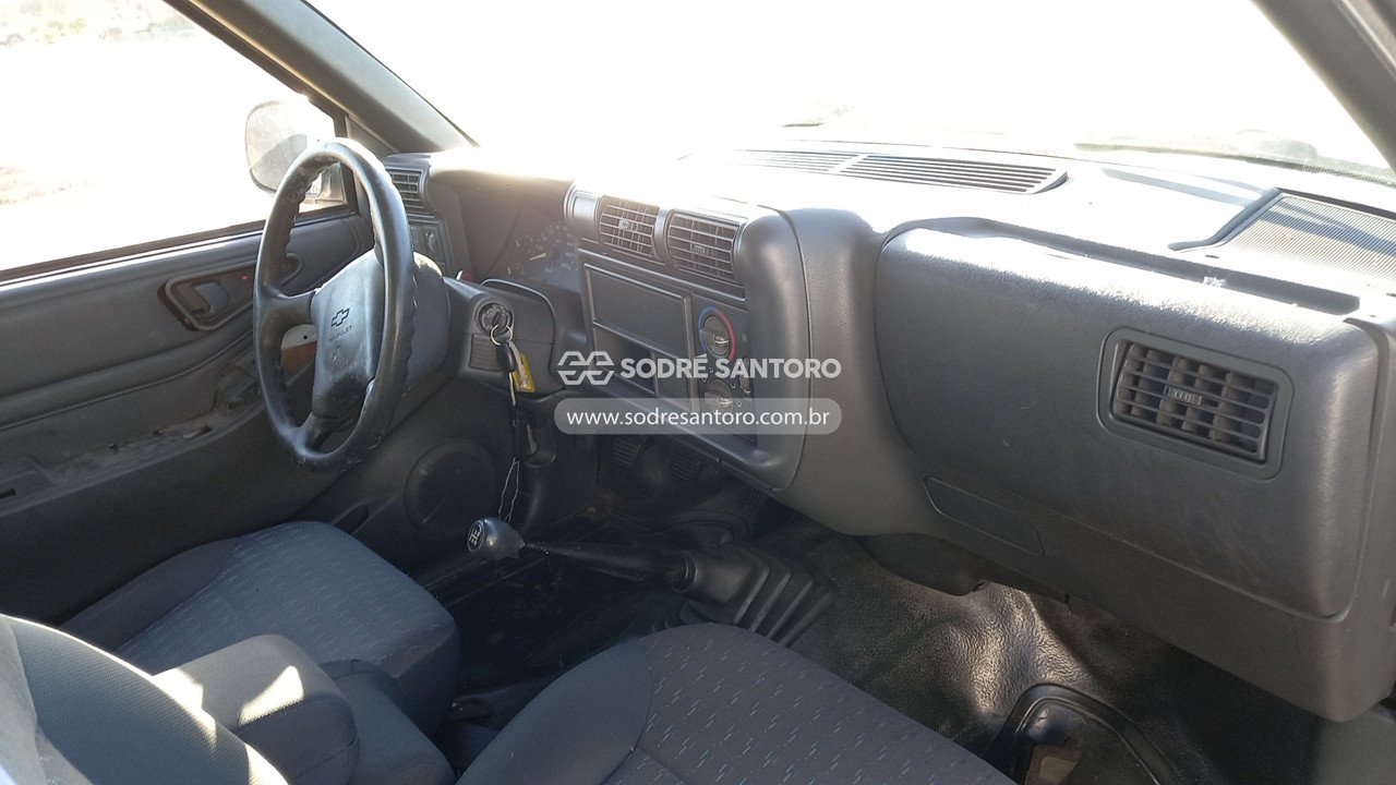 Foto 7 de 13: CHEVROLET - S10 2.2 RONTAN AMB 2000/2000