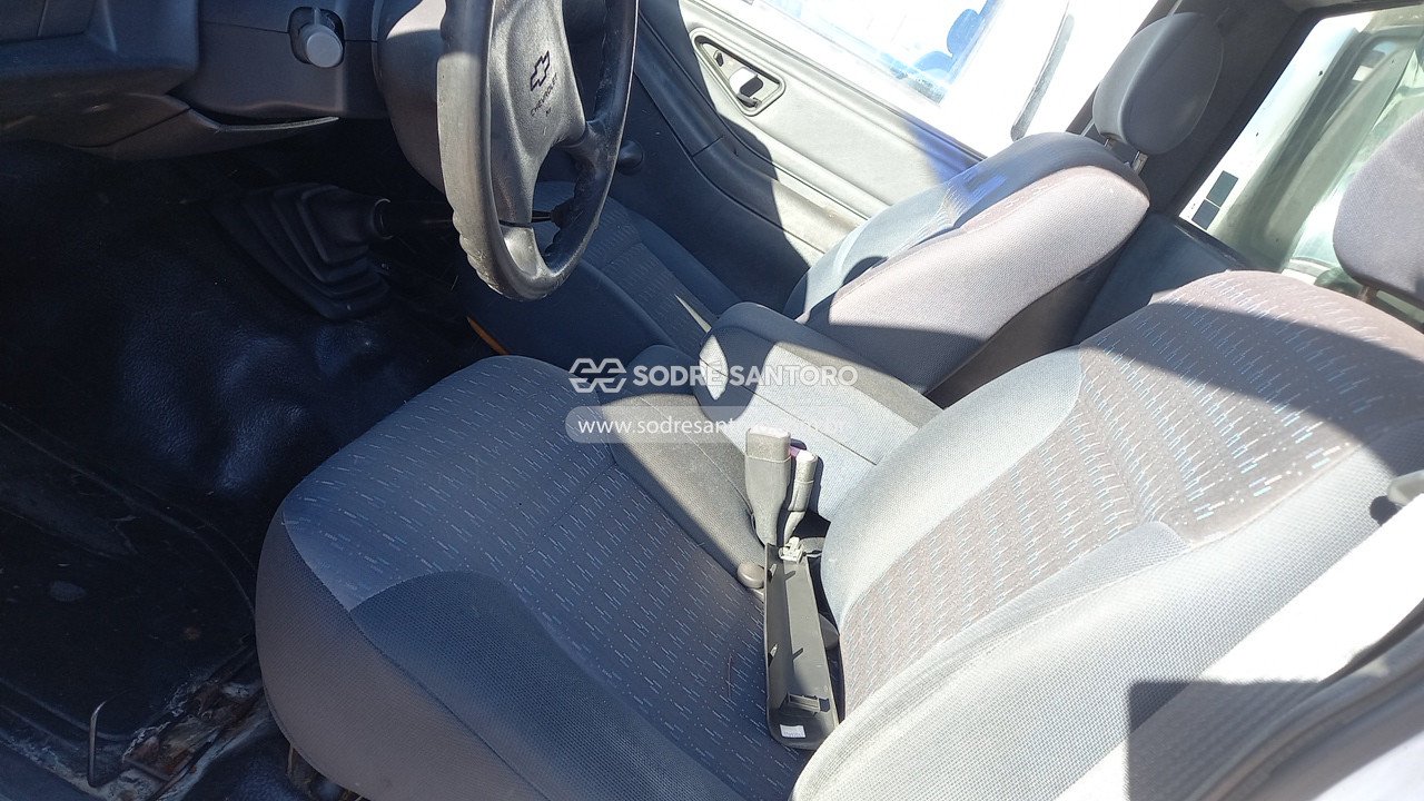 Foto 8 de 13: CHEVROLET - S10 2.2 RONTAN AMB 2000/2000