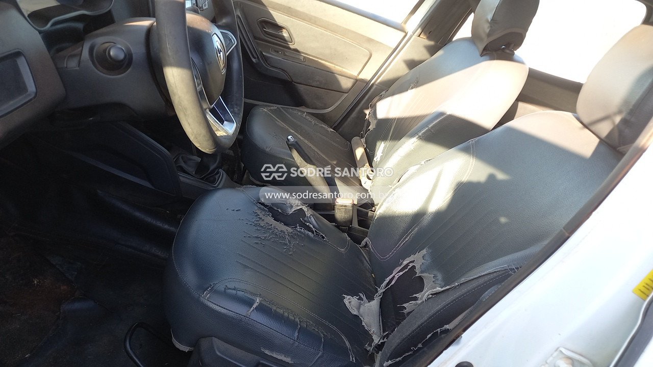 Foto 8 de 13: RENAULT - DUSTER ZEN 16 2020/2021